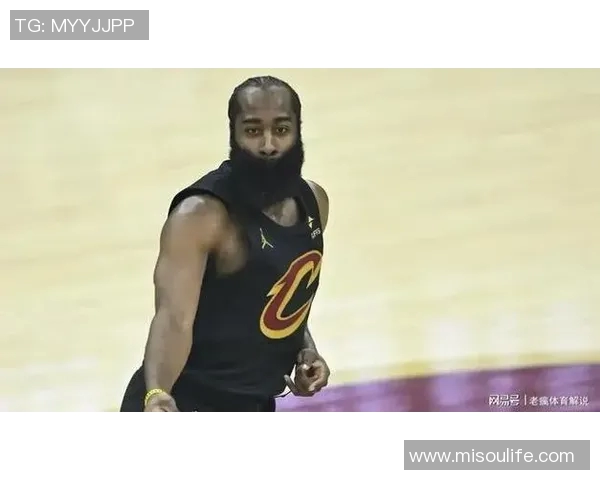 詹姆斯·哈登因拇指伤势出战成疑,骑士对阵雄鹿前景蒙阴影